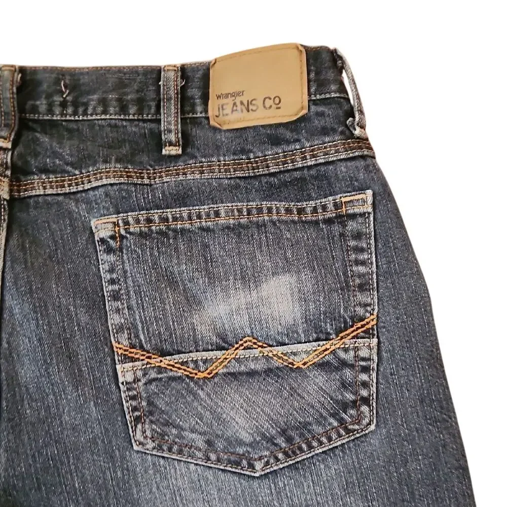Wrangler Mens Blue Relaxed Jeans with Classic Denim Look 38×32